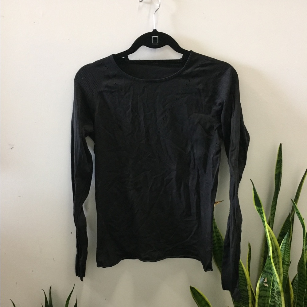 Black lululemon "time warp" long sleeve